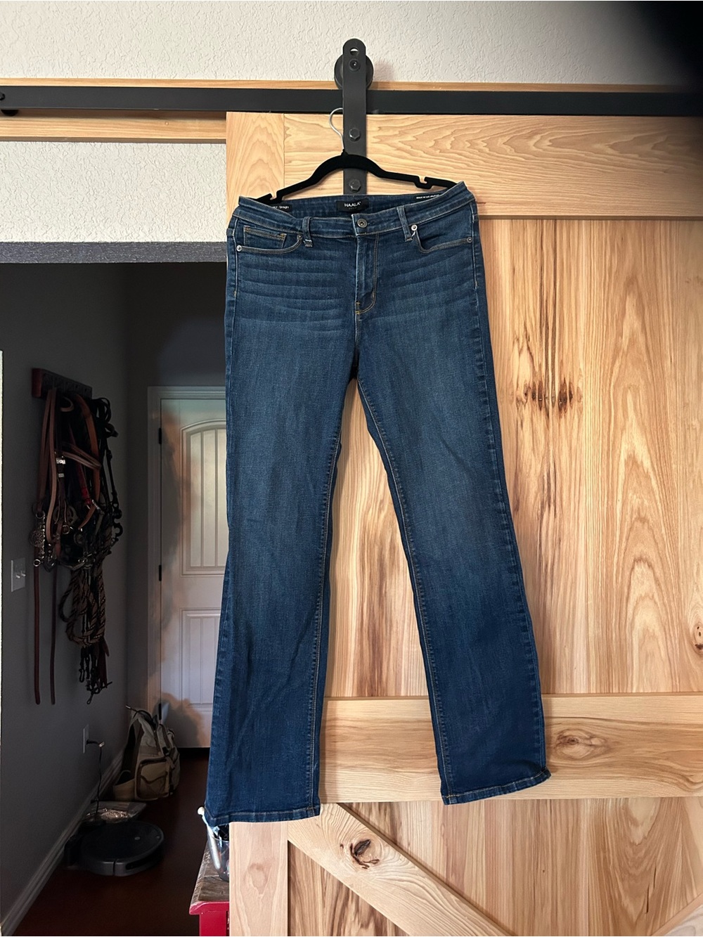 Haala Westerly 32/32 worn twice! Like new